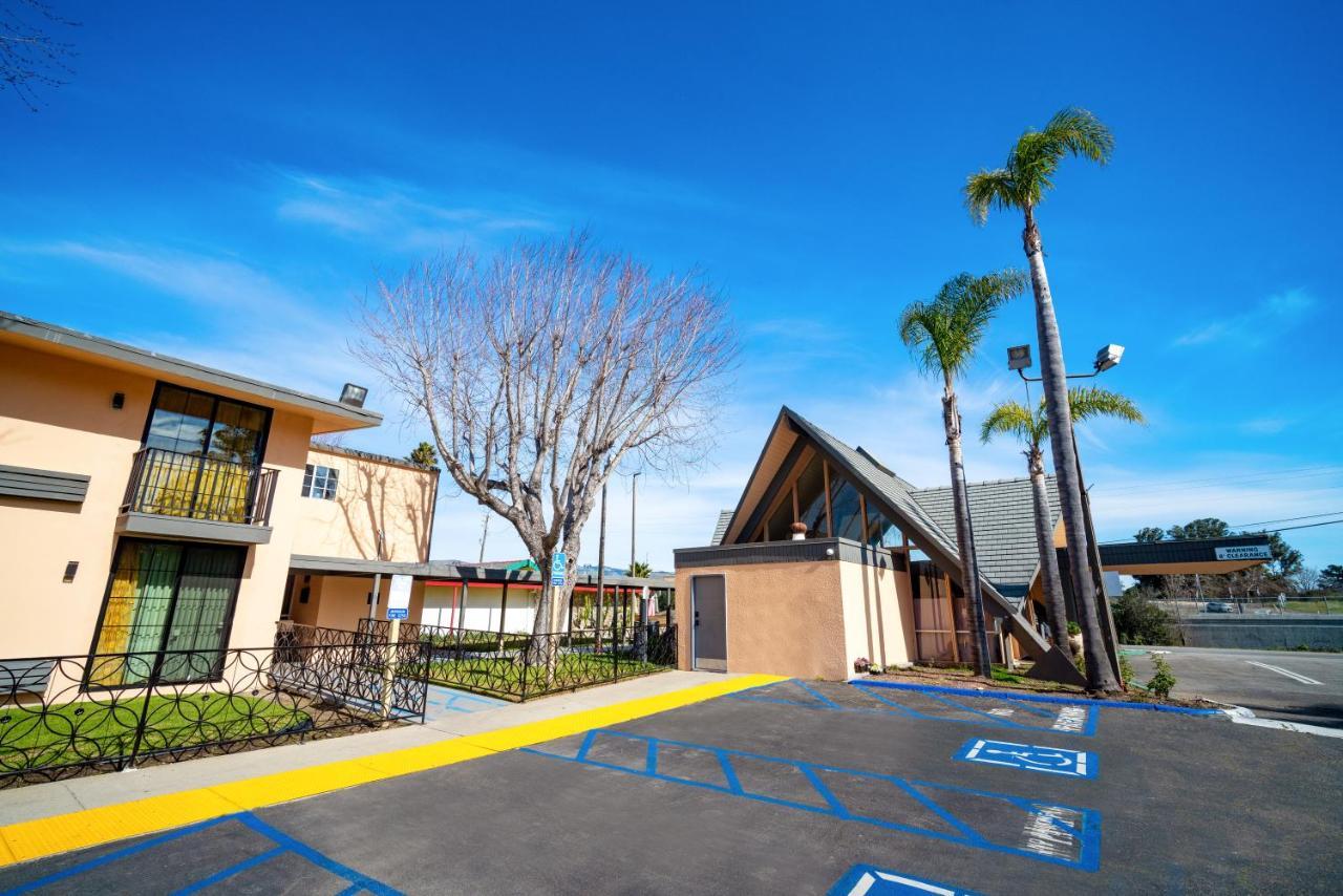 Hotel Calle Joaquin - 3*